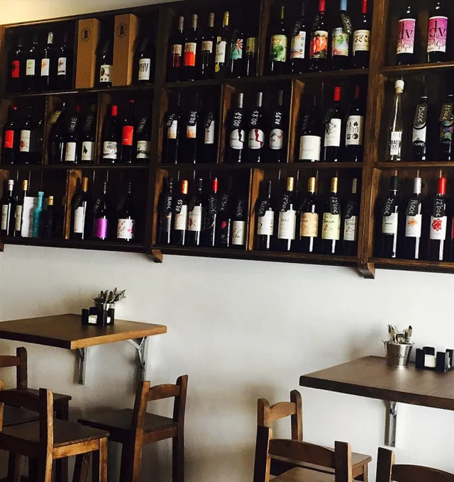 Tabanco Los Arcos wine wall